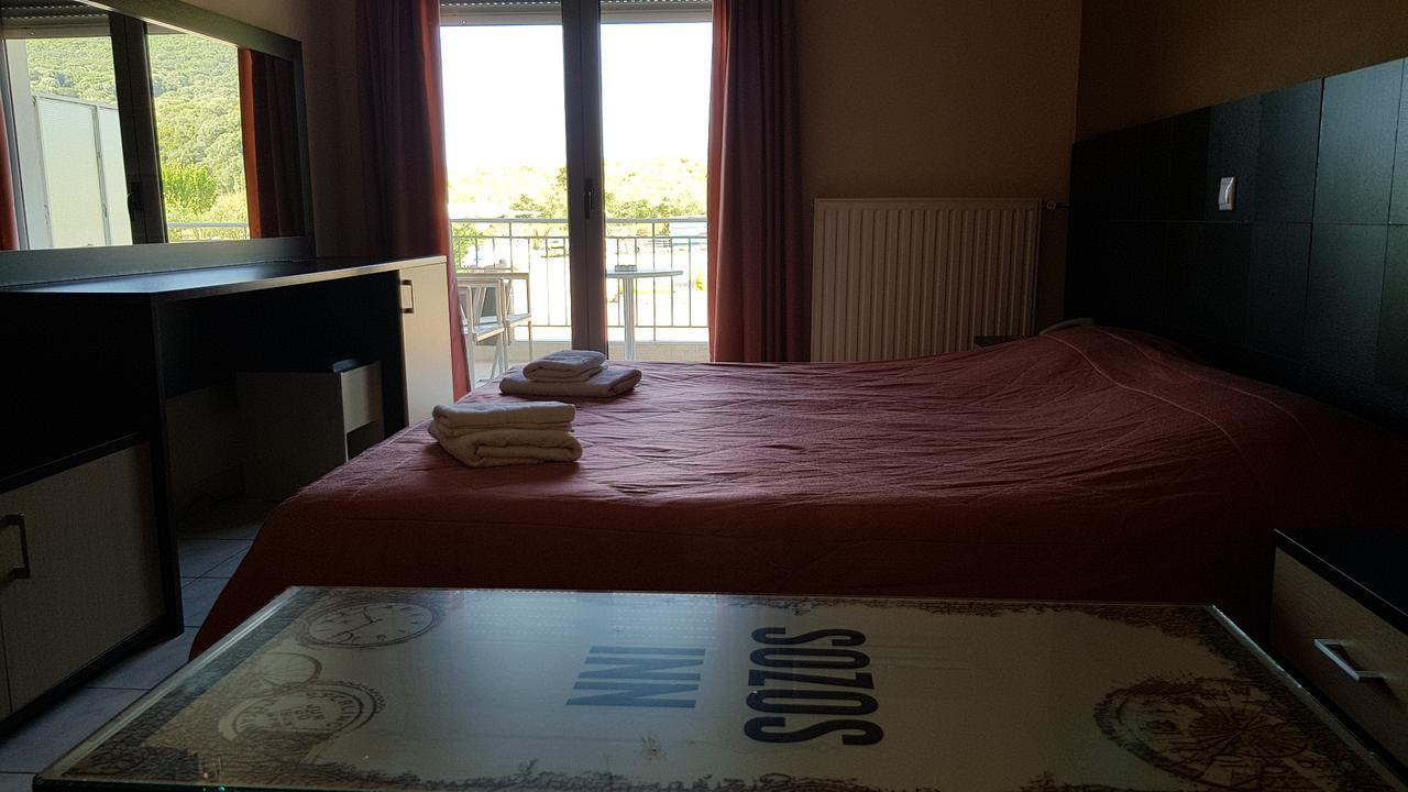 Sozos Inn Hotel Vonitsa Quarto foto